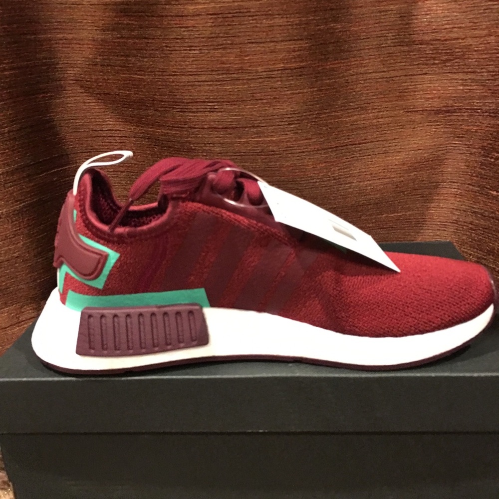 Women’s ADIDAS NMD R1 Shoes - Picture 3 of 8